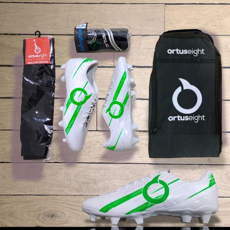 PAKET HEMAT LENGKAP SEPATU BOLA ORTUSEIGHT BBS JOGOSALA LEGION WHITE