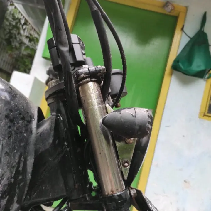 PEMBERSIH KARAT SPRAI 100 ML PENGHILANG KERAK BLOK MESIN Air Car Cleaner Kendaraan 5
