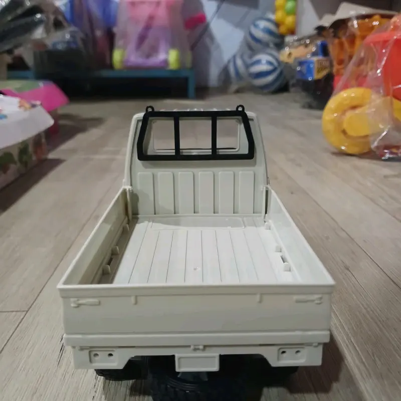 MAINAN ANAK REMOTE CONTROL MOBIL PICK UP MOBIL ANGKUT LAMPU BISA MENYALA Ban Baterai Kontrol Led 3