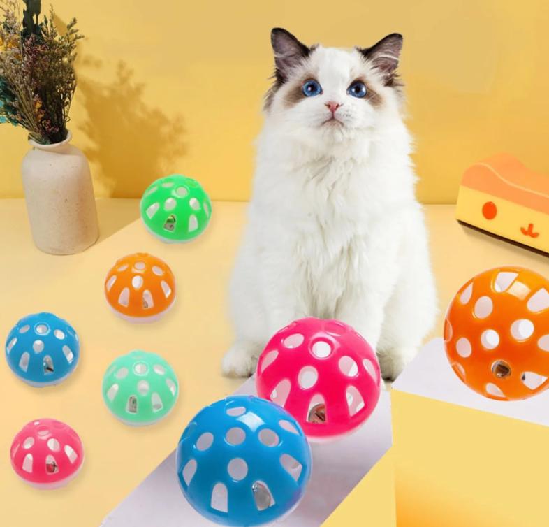 Đồ chơi bóng lục lạc cho chó mèo - Bóng nhựa kèm chuông cho chó mèo - MINIMAL Pet