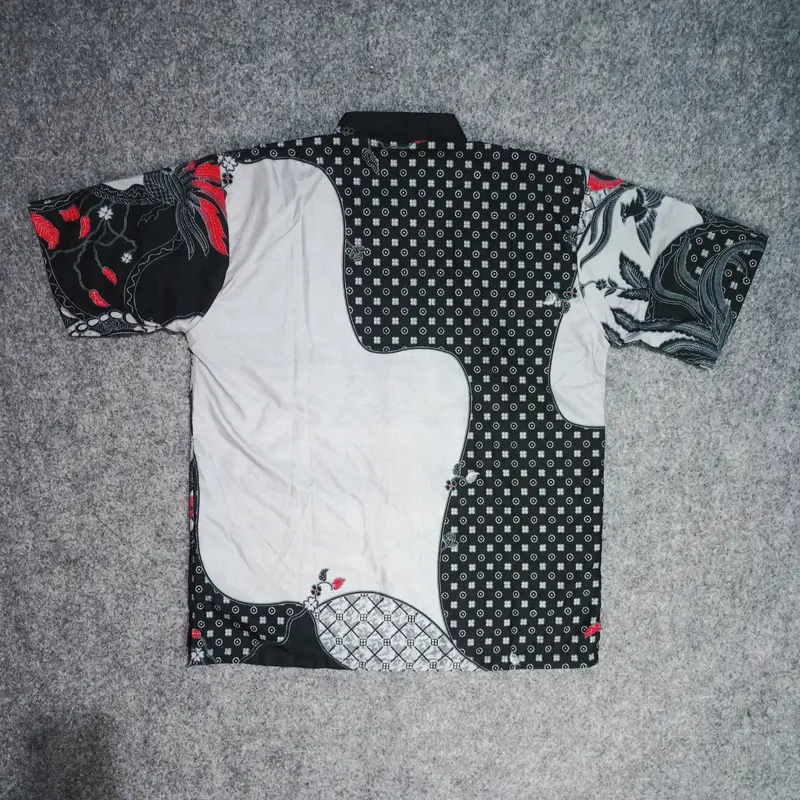 Kemeja Batik Lengan Pendek Pria Elegan Warna Abu-Abu // Motif Kekinian // Katun Halus dan Lembut 7