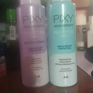 Pixy Buy 1 Get 1 Free Setting spray Wajah