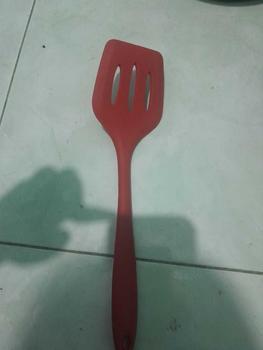Product Review of Spatula Sutil Silikon ukuran 20cm Warna Random Anti Leleh Alat Dapur Kitchenware Masak from B**a 1