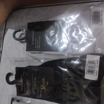 Product Review of Kanik Kaos Kaki Sekolah Putih Hitam Putih Hitam from y**y 0