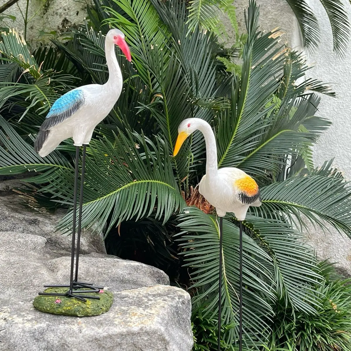 40cm Polyresin Blue/Yellow Long Leg Bird Garden Deco Bangau [6115]