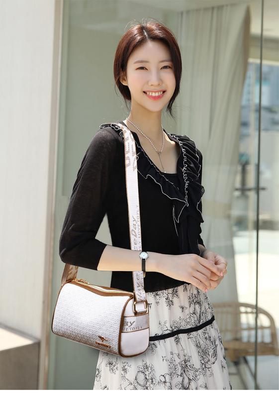 Product Introduction of Brand Genuine Leather Women's Bag Cylinder Bag Female 2024 New Pillow Bag Large Capacity Ladies All-Match Shoulder Messenger Bag 14