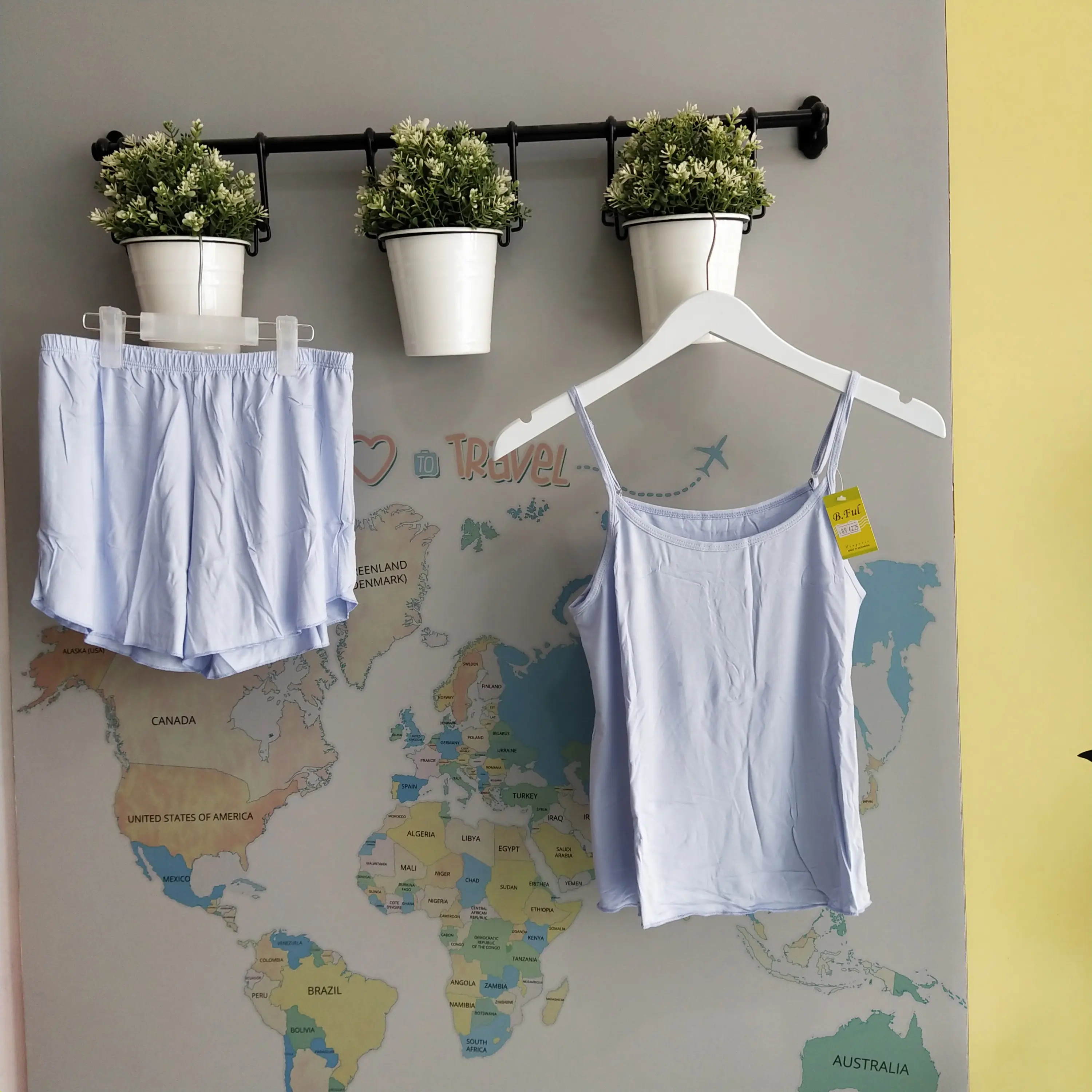 LINGREIE EXTRA JUMBO- / NIGHITE 56 baju tidur nyaman bahan spandek lembut banget dan cocok banget buat yg mageran di rumah baju tidur ini anti ribet dan sangat nyaman