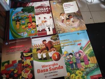 Product Review of Kumer buku siswa paket SD kelas 1  kurikulum merdeka (isi 4 buku) from u**1 0