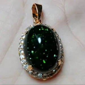 Liontin Jermanium Pasir intan ijo Dimensi 15×20