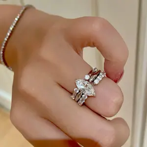 Elvara Marquise Luxury Ring Adjustable - Cincin Mewah dengan Desain Elegan dan Permata Berkilau untuk Tampilan Maksimal