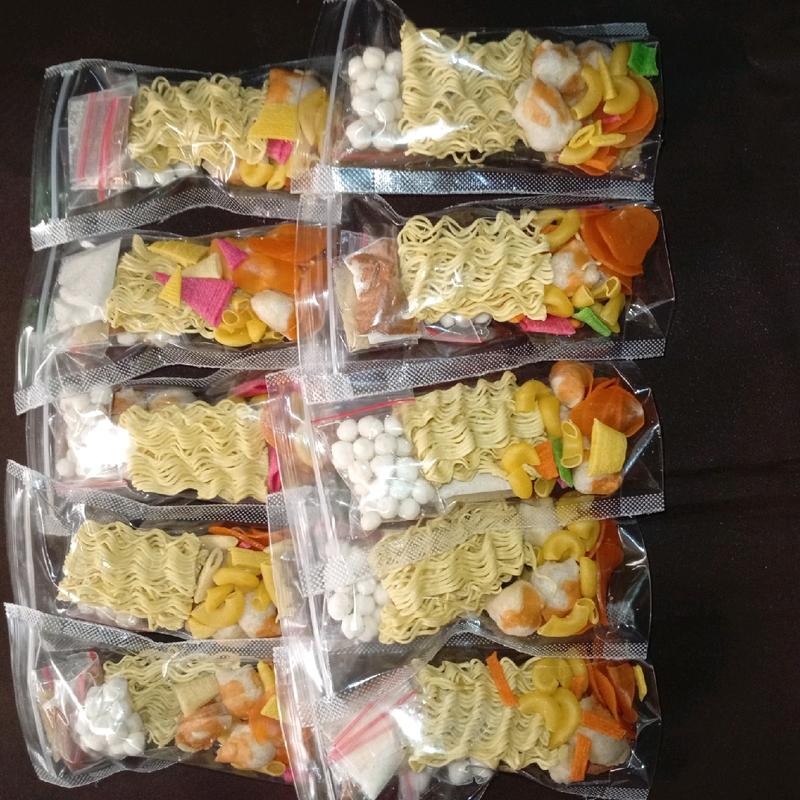 paket 5 bungkus seblak instan mini  khas garut Food makanan pedas food instan Masakan 1