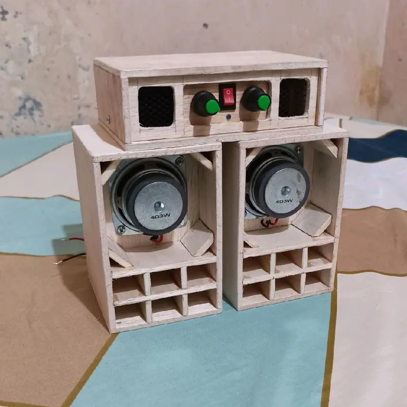 Miniatur Sound System SPL BOSTER 2 inch BLUETOOTH Speaker 1
