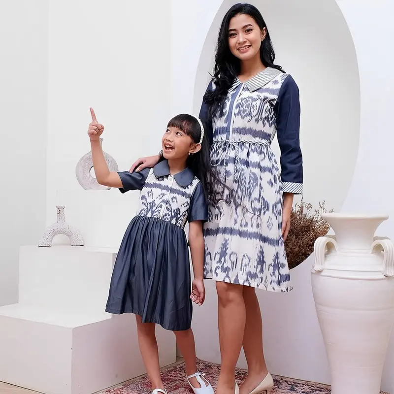 Kemeja dan dress tenun blangket motif jaranan baju couple familly keluarga Batik Atasan Wanita Sarimbit Kondangan 5
