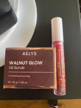 Product Review of AELYS Walnut Glow Oil Scrub For Exfoliating & Hydrating  Facial Perontok from V**a 0