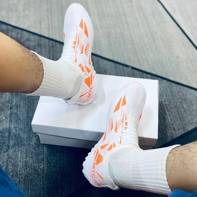 Giày Đá bóng vải dệt phủ keo ôm chân cực chất lượng