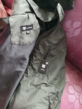 Product Review of Larisko Jaket Windbreaker Wexzy Waterproof Premium from P**a k**g 2