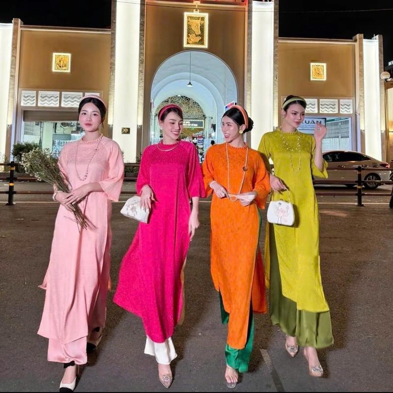 Áo dài cách tân gấm thái tuấn áo dài tết 2026 dáng suông cổ cúc tay loe lụa tằm thích hợp mặc lễ Tết hội nghị cưới hỏi hot trend 2026 nữ women dress - G39