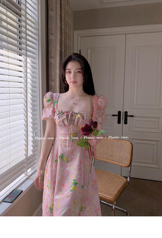 Product Introduction of phụ nữ ăn mặcĐầm Voan Pháp, In Hoa Mùa Hè, Cạp Cao Xẻ Tà, Hàng Mới Về Cho Nữ, Bó Sát Eo, Cổ Vuông, Tay bồng Hoa, Đầm Midi Dress Women 23