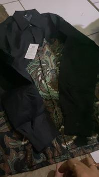 Product Review of Kemeja Batik Ayah dan Anak Laki-laki Lengan Panjang Usia 2-12thn Motif Hijau Seragam Kain Katun Baju Pria Pendek Hem Hitam Couple Atasan Keluarga Dewasa from M**k ** 1