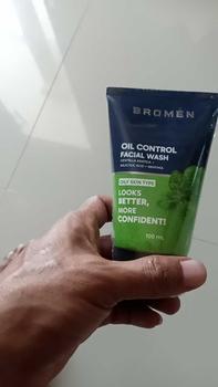 Product Review of BROMEN OIL CONTROL FACIAL WASH 100mL | SABUN Pembersih MUKA BERMINYAK | SKINCARE COWOK | PERAWATAN WAJAH MINYAK BERLEBIH Pria from s**a t**y 0