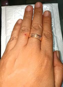 Product Review of Cincin Motif Ukir Garis Titanium Silver Gold Wanita Anti Karat Anti Luntur 316L Tiktok from d**i 0