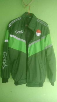 Product Review of Jaket  bomber Casual driver model terbaru Thailand poliester sporty minimalis krem/khaky Logo Bordir murah from ֟**i Ʀ**✯ 0