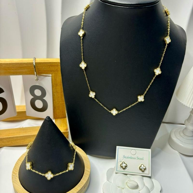  Bộ Set cỏ 4 lá dây chuyền 10 hoa size mini 8mm titan không đen-gỉ  3 món  mạ vàng 18k 