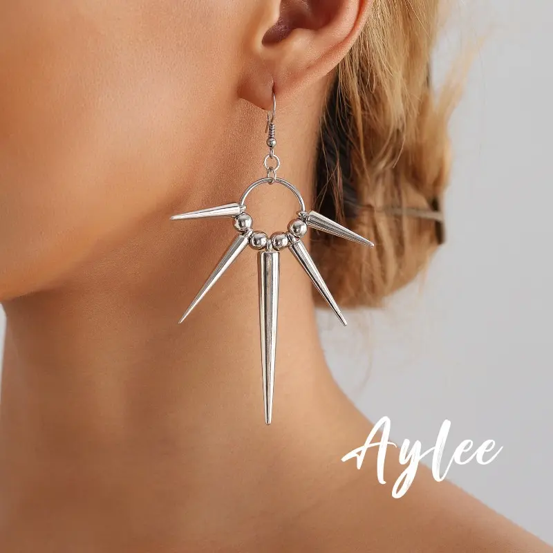 【Aylee】Hitch paku meruncing kait telinga wanita anting-anting duri anting-anting logam anti-alergi dan luntur warna Y135
