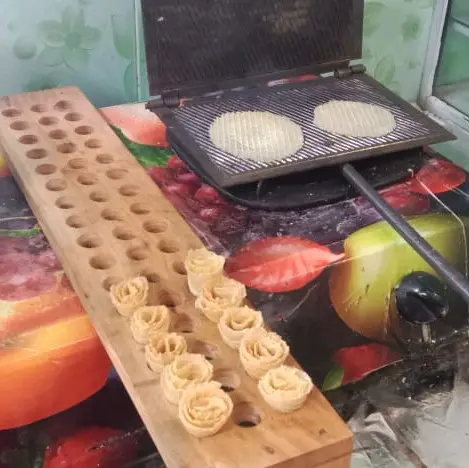 Cetakan kue semprong bahan besi baja anti lengket 2
