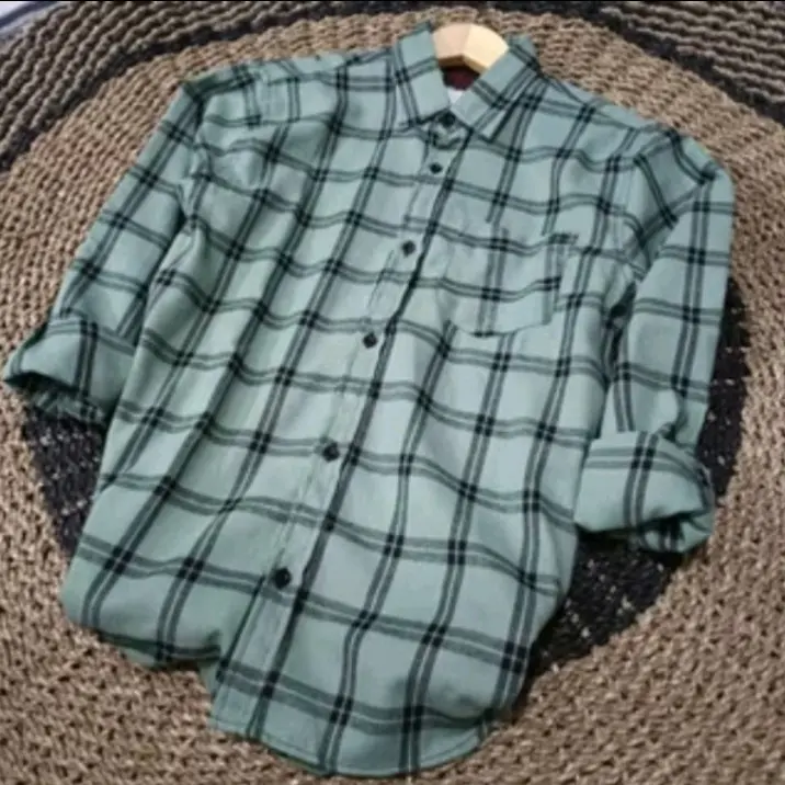 Kemeja flanel lengan panjang unisex kemeja flanel terlaris motif doble strip Atasan 4