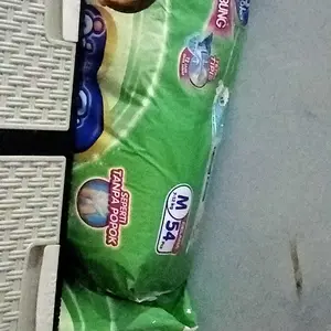 3 Ball MamyPoko Pants X-tra Kering Slim Tidak Gembung Popok Celana All Size