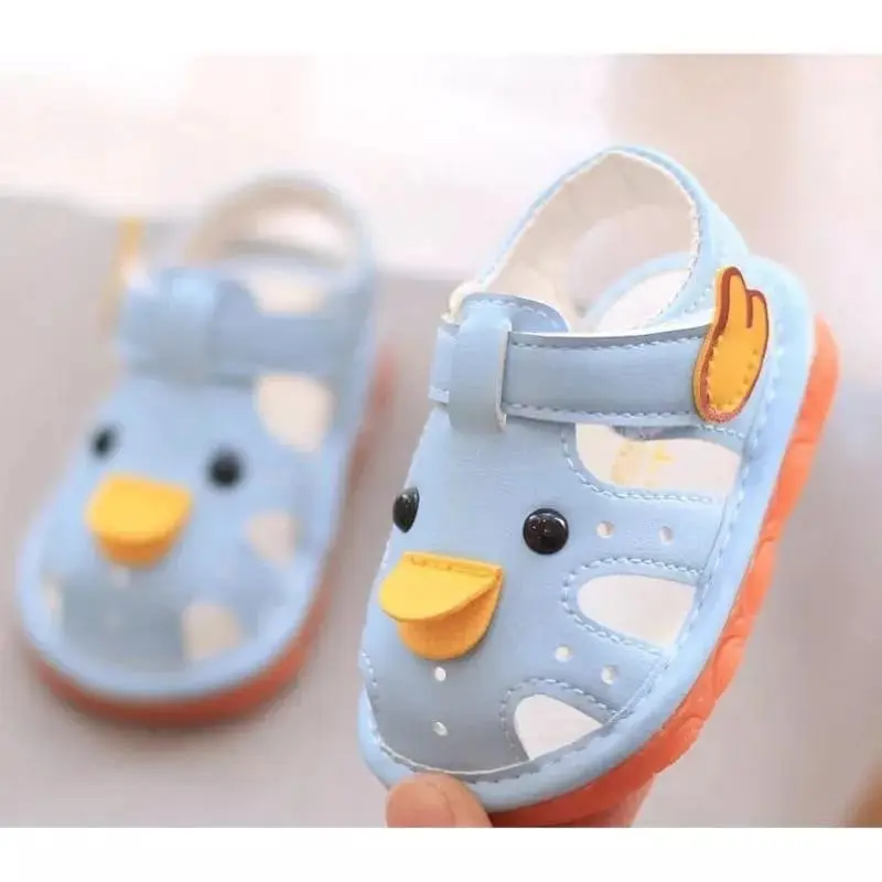 Sandal Anak Bunyi Usia 1 sampai 3 tahun Bebek Lucu trendy fashion kaki anak perempuan dan laki-laki Anak-Anak Karet Motif Sepatu 1