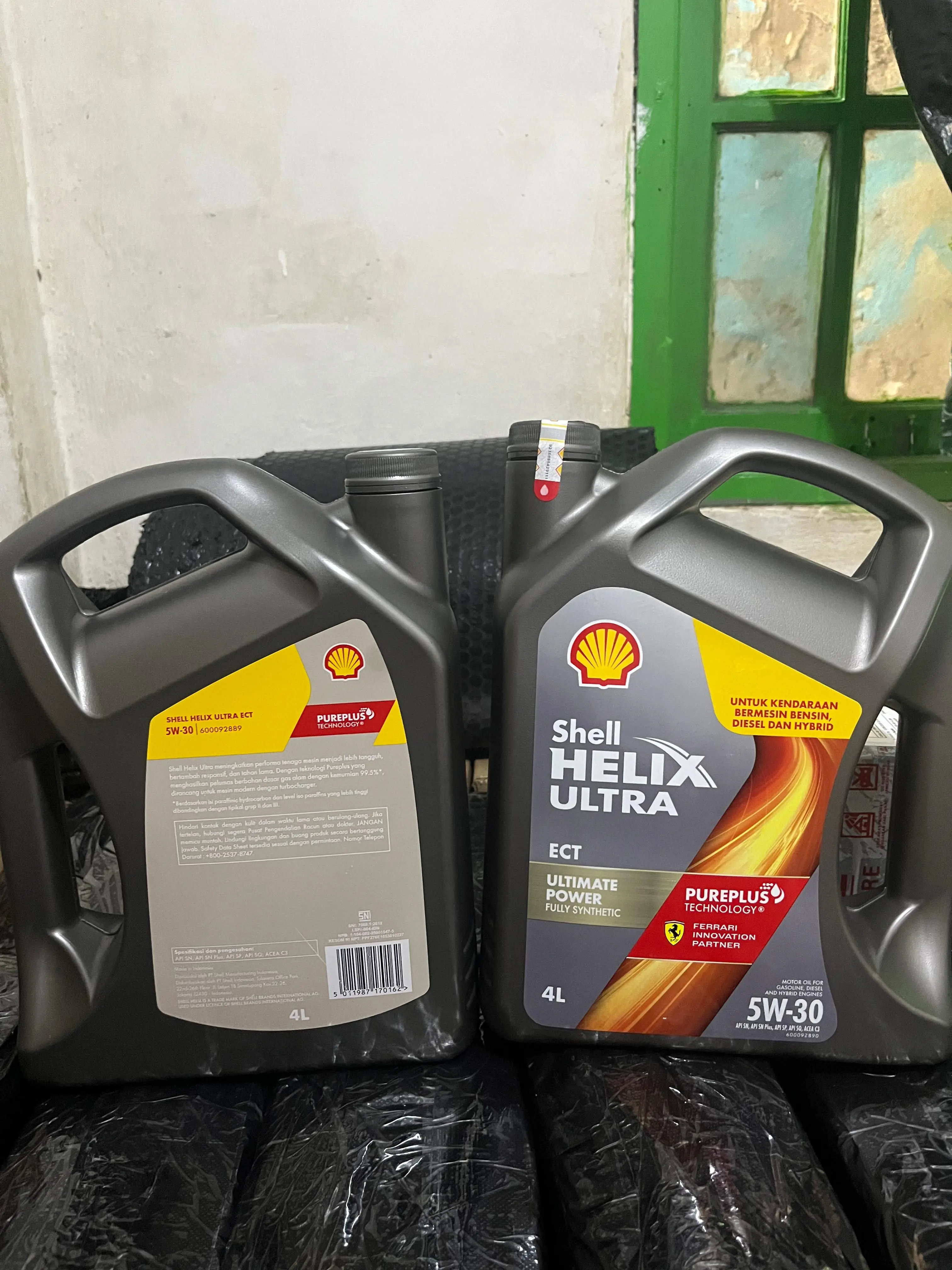 Shelll Helix Ultra ECT 5W-30 Kemasan Terbaru 4Liter Original