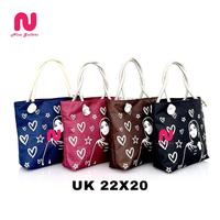 Gambar NISA GALLERI Tote Bag Wanita Hijab Emilia Kekinian Tote Bag Mini Motif Terbaru - Emilia Kecil H dari NISA GALLERI_NEW Kab. Tasikmalaya 5 Tokopedia