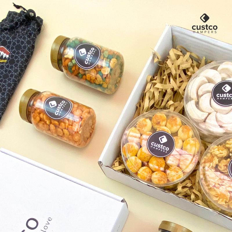 Hampers Kue Lebaran Premium + Kacang + Sajadah | KL04 | Custco Kue Kering | Parcel Kue Kastangel | Kue Nastar 3