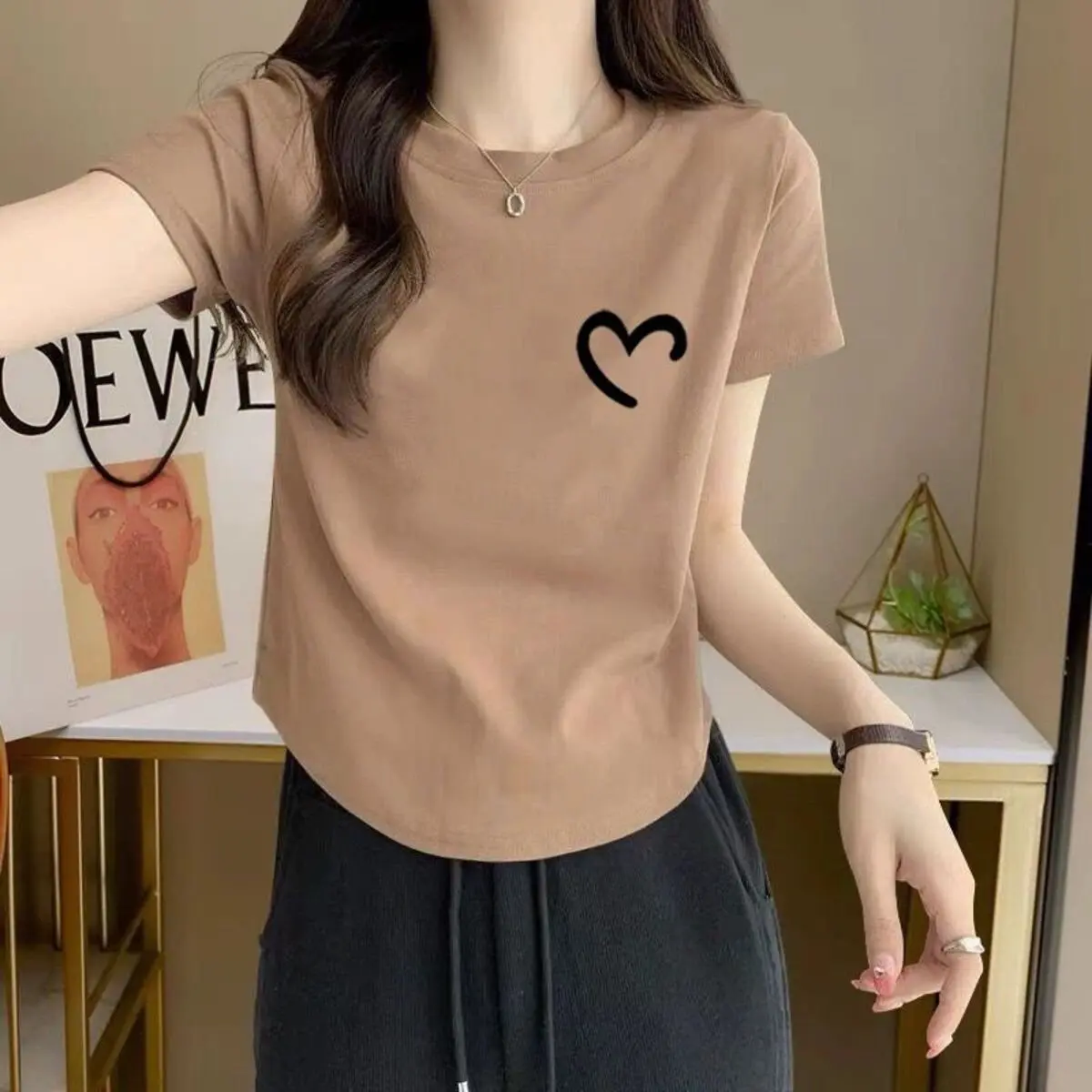 Kaos Polos Dewasa/Kaos Wanita Lengan Pendek/Kaos Oblong Wanita Distro Premium/Atasan/Baju Kasual/Baju Lengan Pendek Melar Fit  Nyaman Hitam Bulat