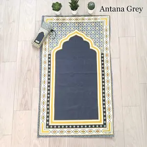 Sajadah travel jumbo dengan pouch, bahan nyaman untuk dan anak