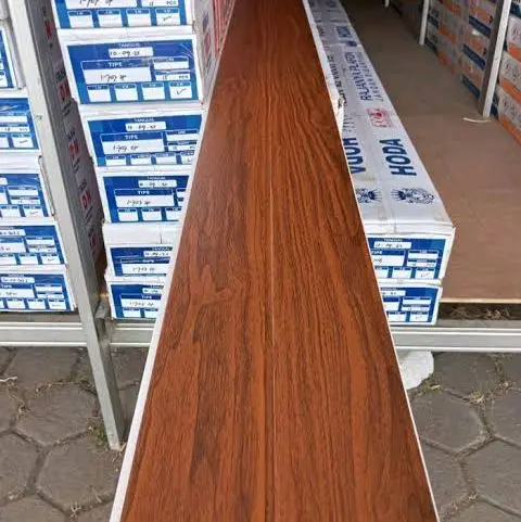 Plafon PVC Doff serat kayu Nat i 706 dfn