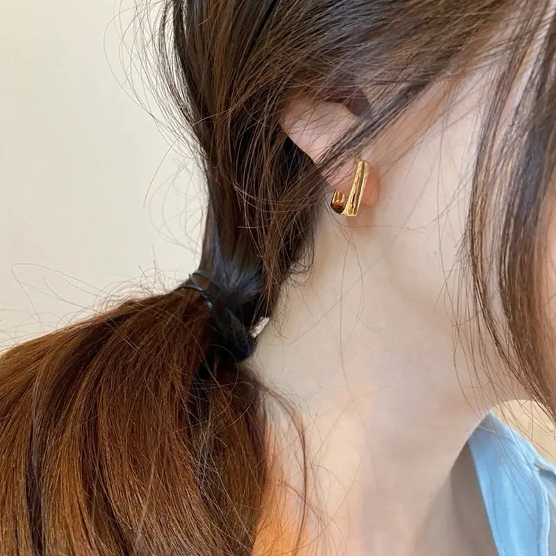 Nicole & Co (L01) - Anting Hoops Square Gold / Anting Persegi Warna Emas / Anting Fashion Korea / Giwang Anti Karat 1