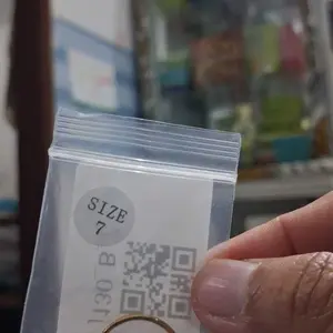 Cincin titanium tahan karat ultra-halus berlian-set sederhana dan modis untuk wanita cocok untuk hadiah pakaian sehari-hari