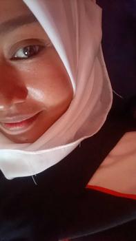 Product Review of segi empat sarah bunga tasel bahan voal model terbaru Kerudung Nyaman Lembut Muslim Square from m**h h**h 0