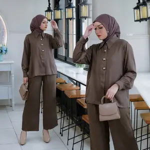 Jacinta Set Celana Lebaran One Set Setelan Wanita Muslim (Muat LD 120cm) 848 - Bahan Cotton Jacquard, Wudhu dan Busui Ibu Menyusui Friendly, Desain Cantik Manis Elegan Nyaman Untuk Harian, Motif Bunga Lengan Panjang Pinggang Karet Kancing Depan Mewah