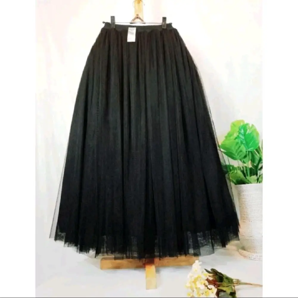 Rok tutu Hitam