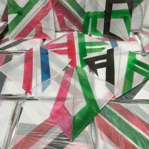 Layangan Seot Jabruk Rapih Arku Berotot Bertenaga isi 100 Pcs Packing Aman Pake Dus dengan Desain Warna-warni dan Tahan Lama
