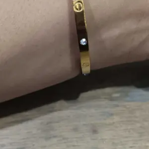 Gelang Tangan Bangle Titanium Wanita Anti Karat-Gelang Nagita