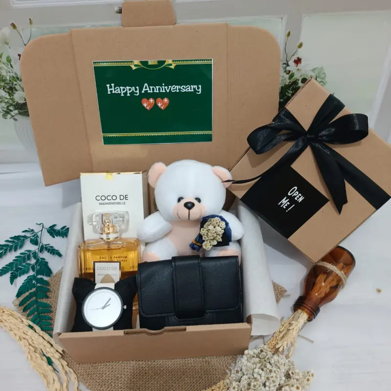 KADO/HAMPERS CEWEK BONEKA,DOMPET,JAM TANGAN PARFUME MURAH 2