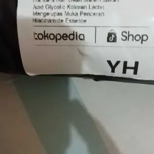 [New] Glad2Glow Acne Drying Lotion Kit Wajah Anti acne jerawat Mencerahkan dull skin sensitif serum membantu mencerahkan clean melembutkan Acid Glycolic Kotoran Lactic Mengelupas Muka Pencerah Niacinamide Essence