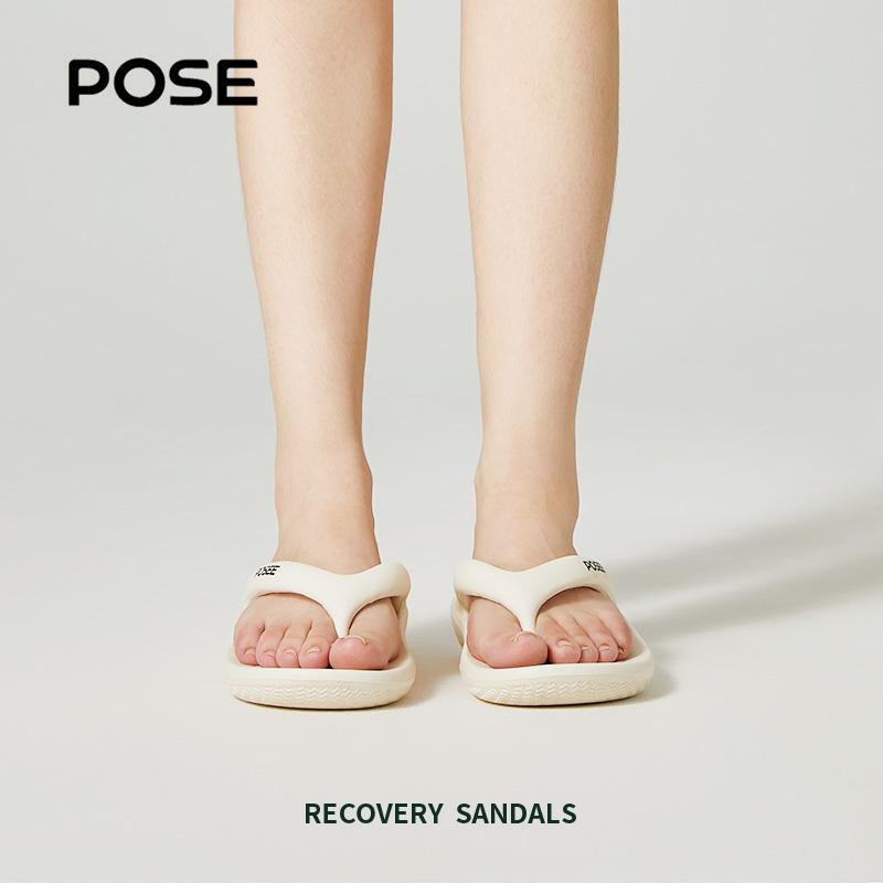 【MAMI LOUISSE 2.21 Exclusive X POSE】POSE Jelly sandal jepit Anti-selip Nyaman Tahan aus lampu dalam di luar ruangan pria dan wanita pasangan Santai Serbaguna cantik Kepopuleran 2024 musim panas Produk baru Coklat Kasual Merah Hitam Sendal P3249401 3
