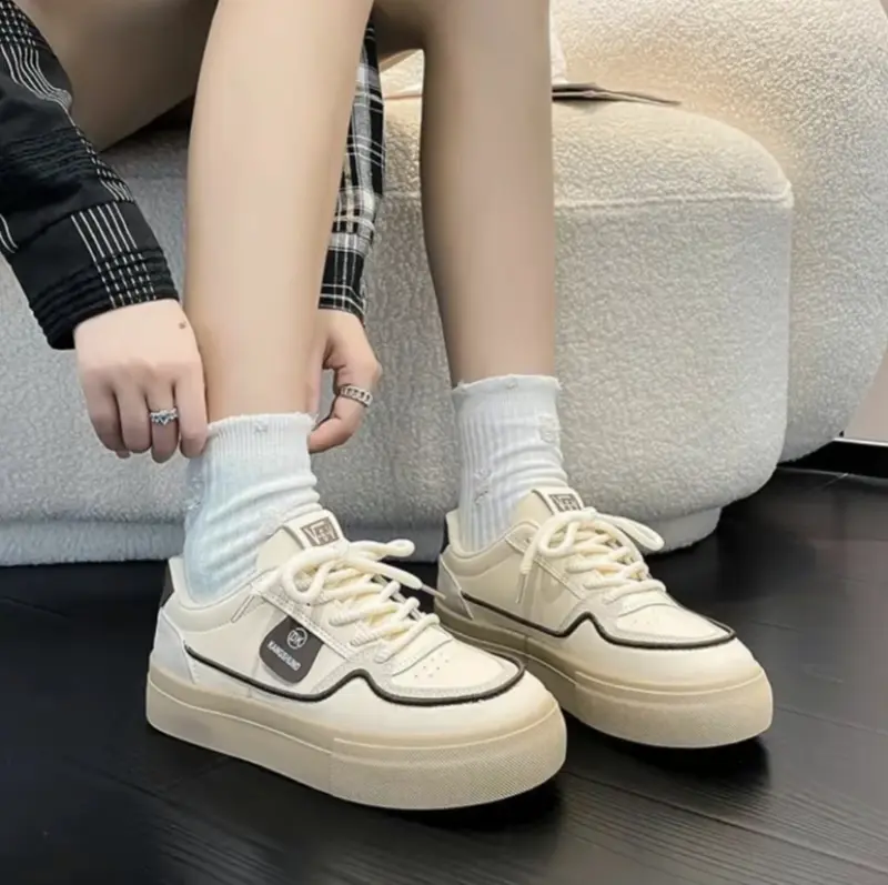 Giày dễ phối đồ Thể Thao Thường Ngày Cho Nữ, CBC, Siêu Mềm, Da Dày, Thích Hợp Cho Trang Phục Thường Ngày Hàng Mới Về Sneaker Nhung Shoes Đồng Cổ Cao Jean 4