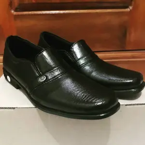 Sepatu Pantofel Fantopel Anak Cowok SD-SMP CROCODILE Collection Kulit Sintetis Hitam